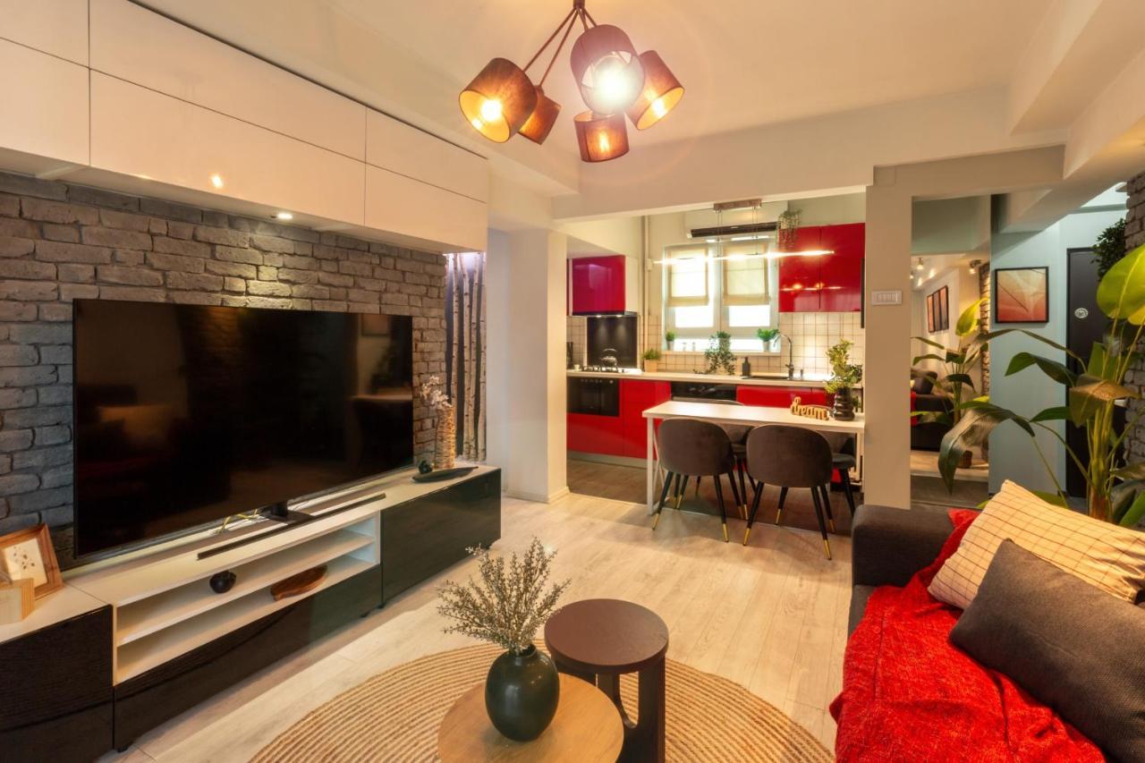 Modern 1Br Apt In The Old Town: The Perfect Choice Bukarest Exterior foto