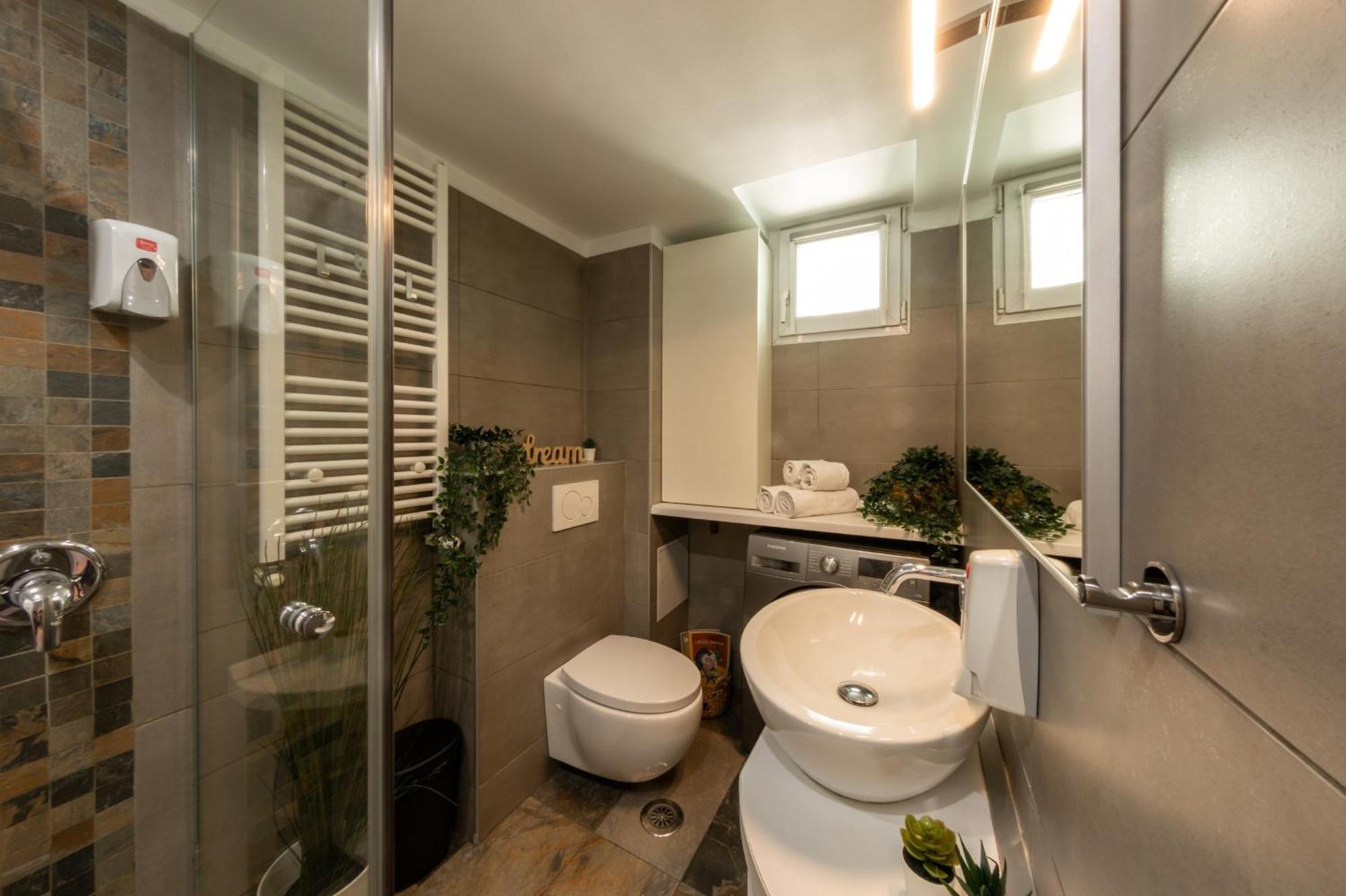 Modern 1Br Apt In The Old Town: The Perfect Choice Bukarest Exterior foto